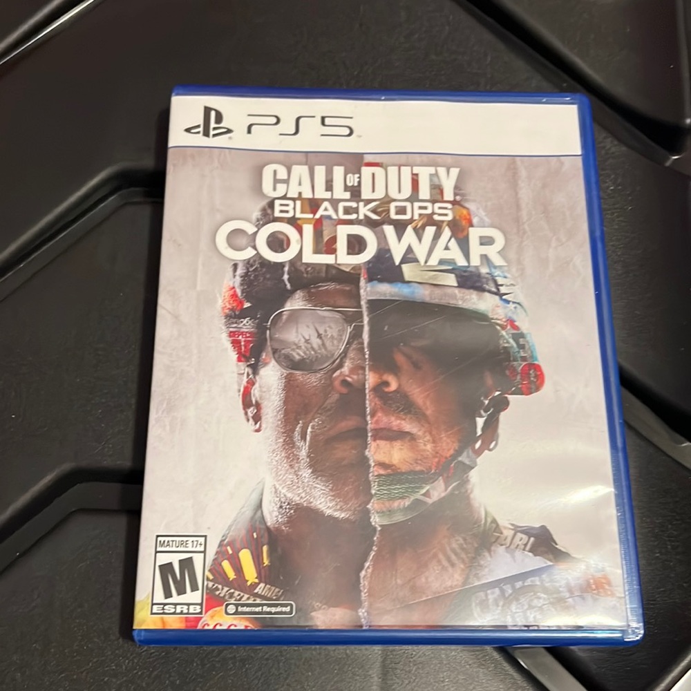 PS5 Call of Duty Black OPS Cold War